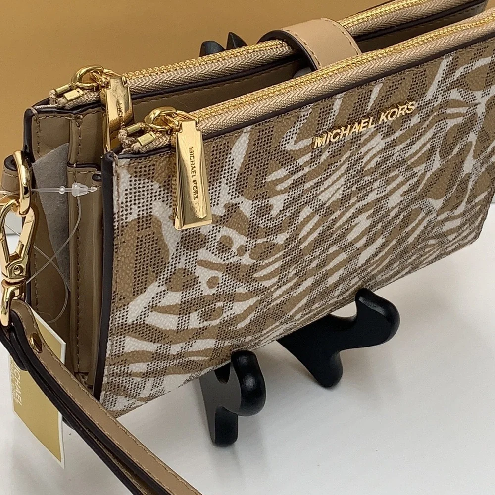 MICHAEL KORS LARGE DOUBLE ZIP WRISTLET WALLET CAMEL MULTI COLOR